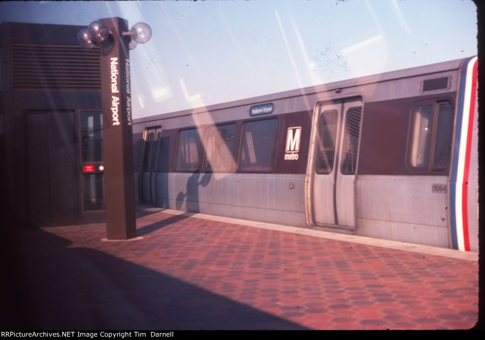 WMATA 1064